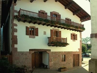 Apartamentos Rurales Kastonea Errazu Exteriör bild